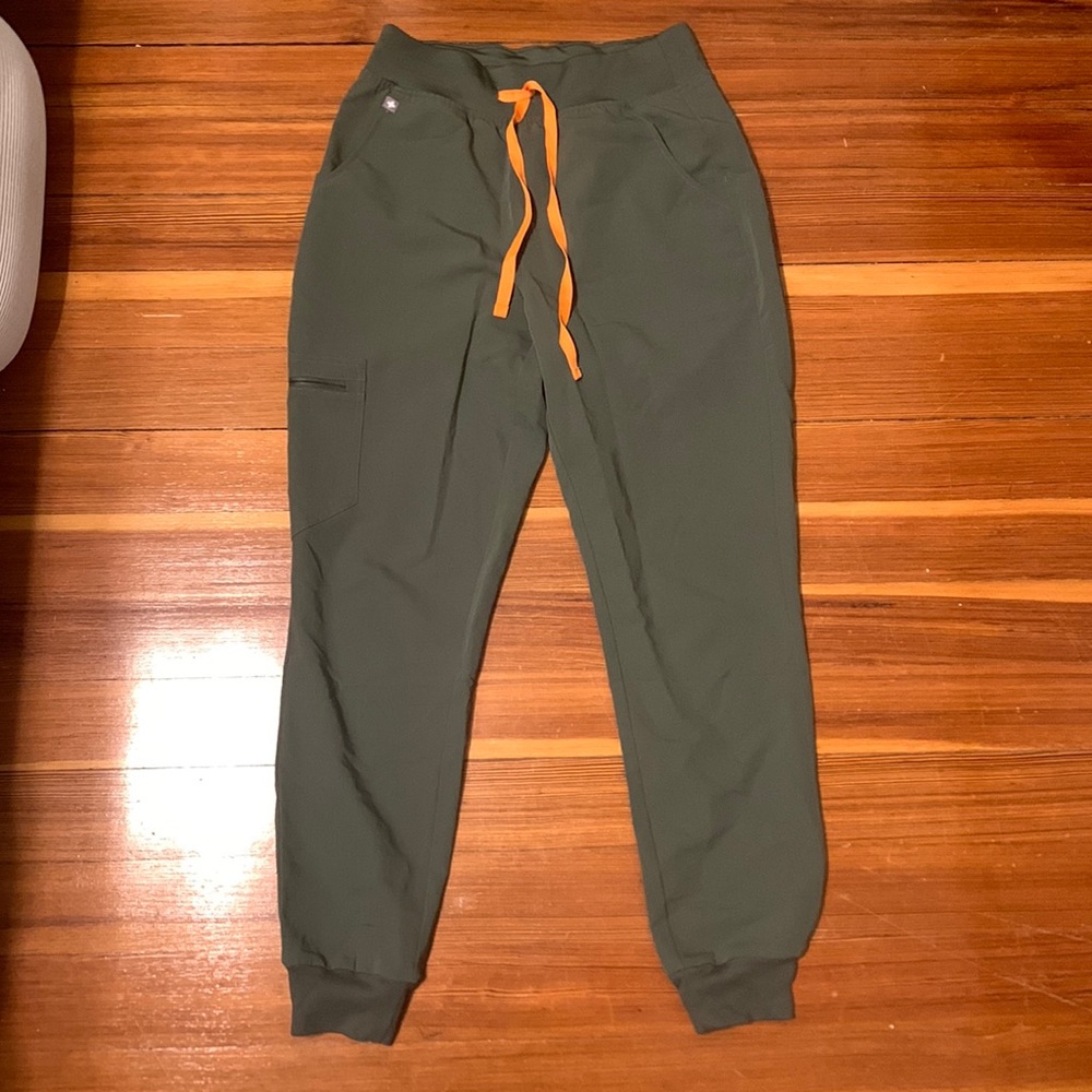 FIGS High waisted Moss Zamora size small
